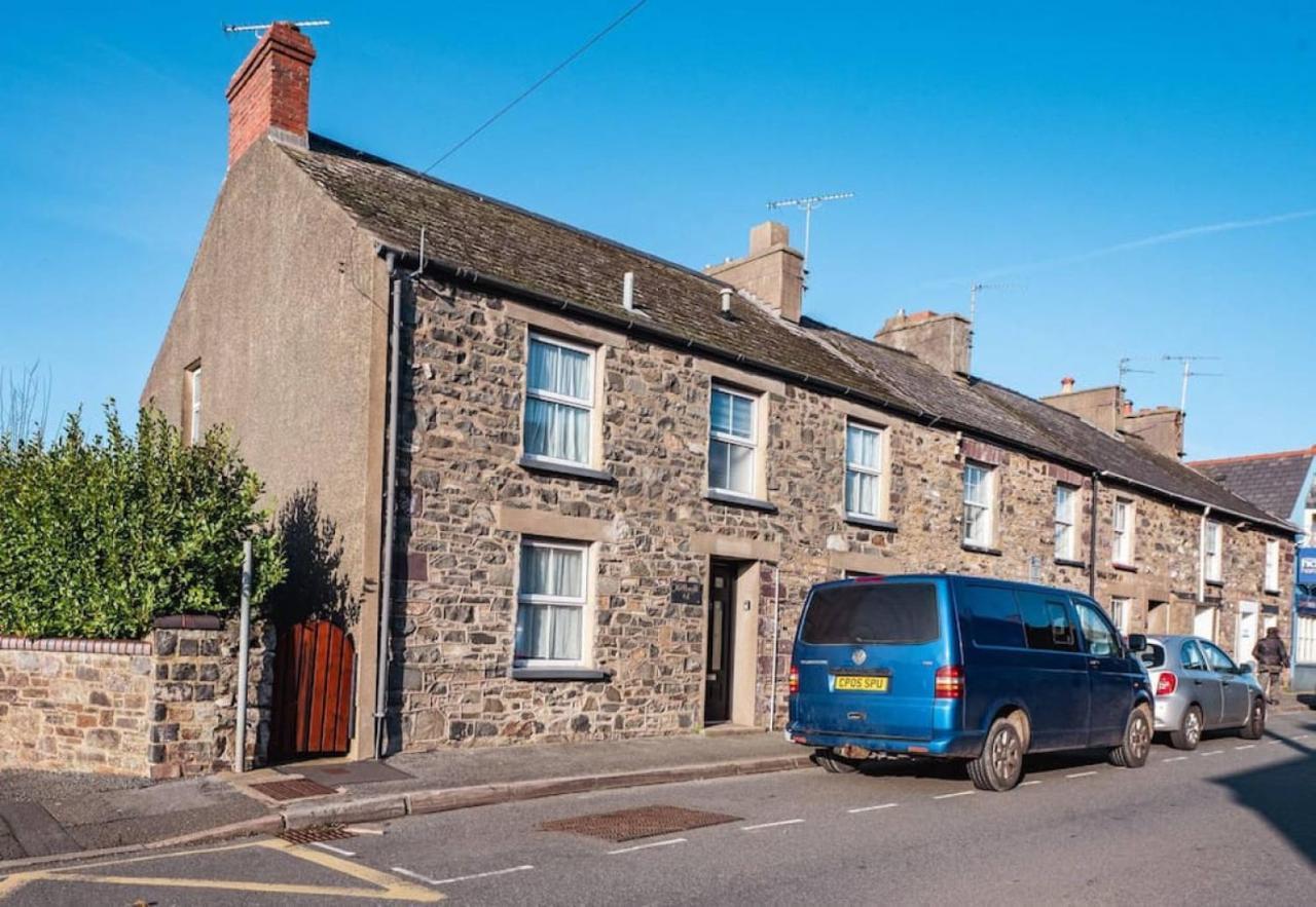 Cosy Welsh Cottage In St Davids Centre With Garden Екстер'єр фото