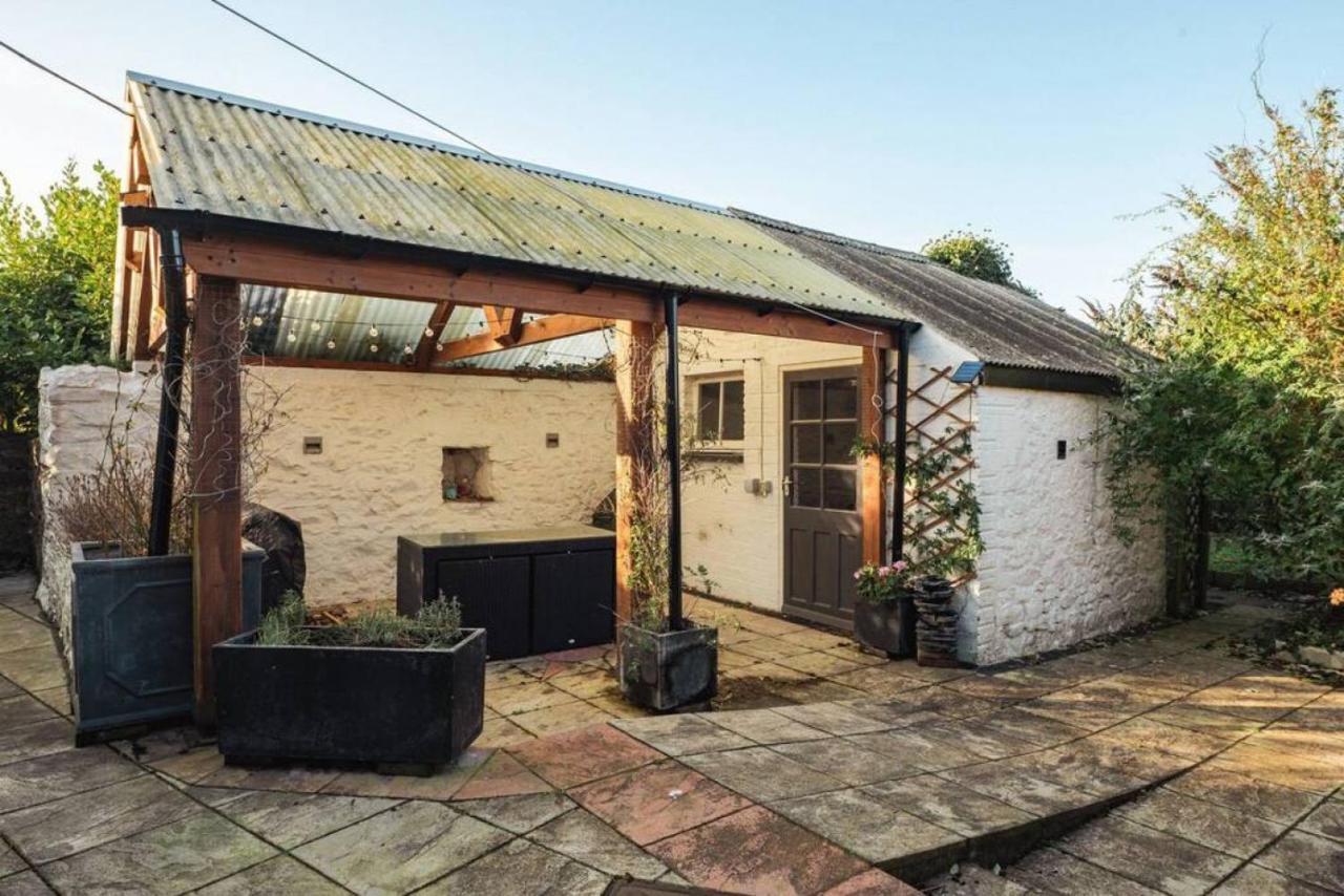 Cosy Welsh Cottage In St Davids Centre With Garden Екстер'єр фото